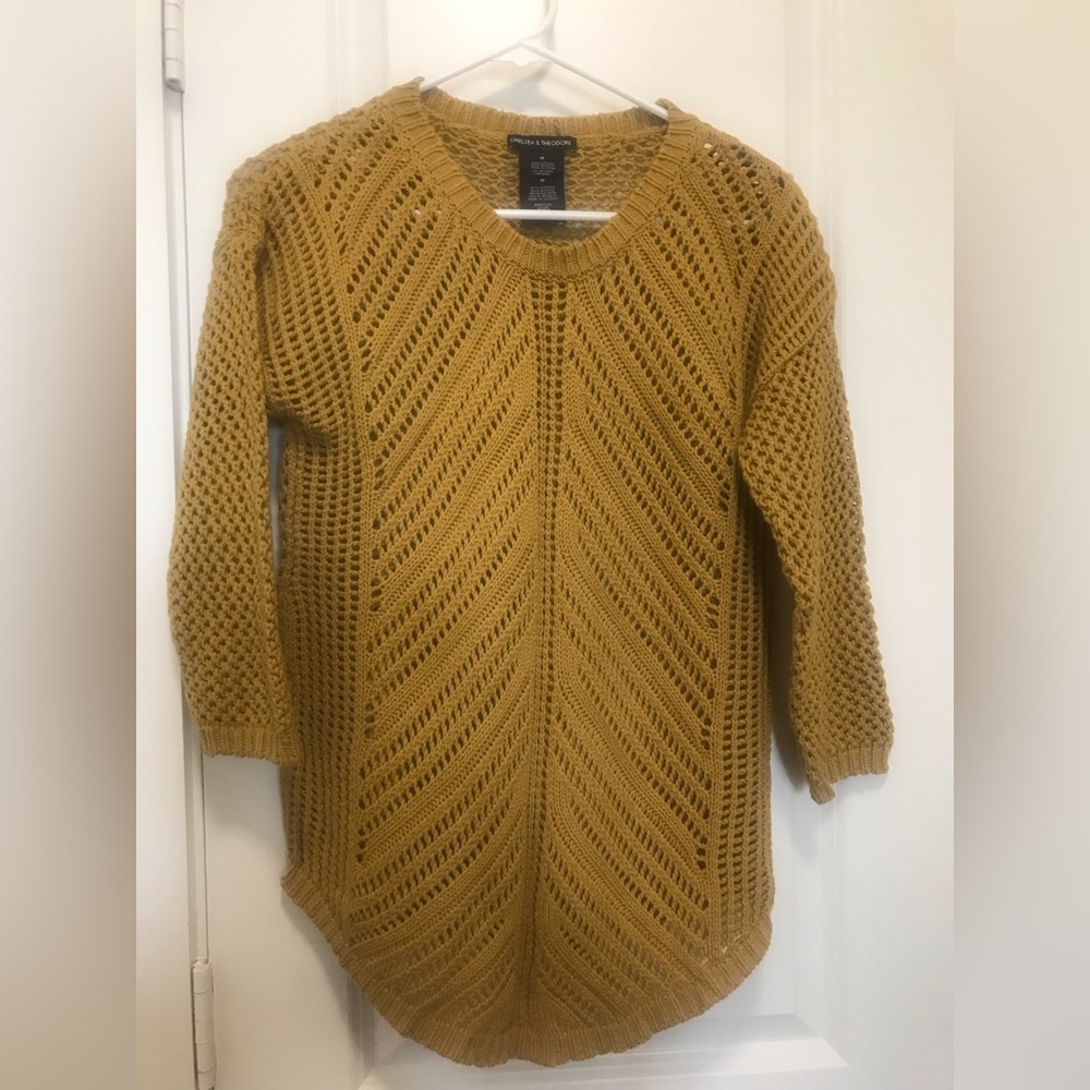 Chelsea and Theodor Knit Sweater M